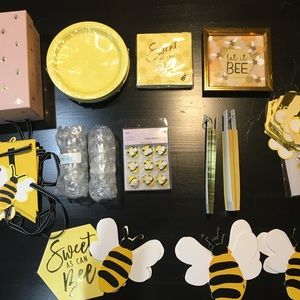 🐝 Bundle of Party Supplies for Birthday “Bee-Day”